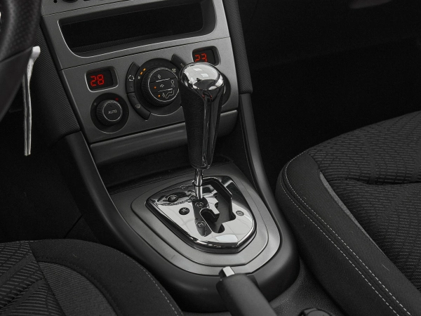 Peugeot 408, I фото №13