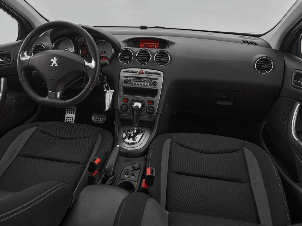 Peugeot 408, I фото №9