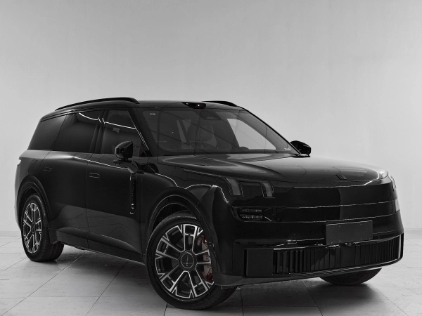 Lynk & Co 900, I фото №3