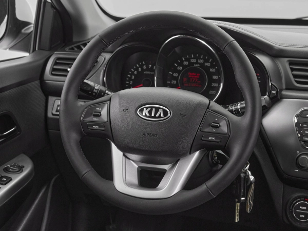 Kia Rio, III фото №10