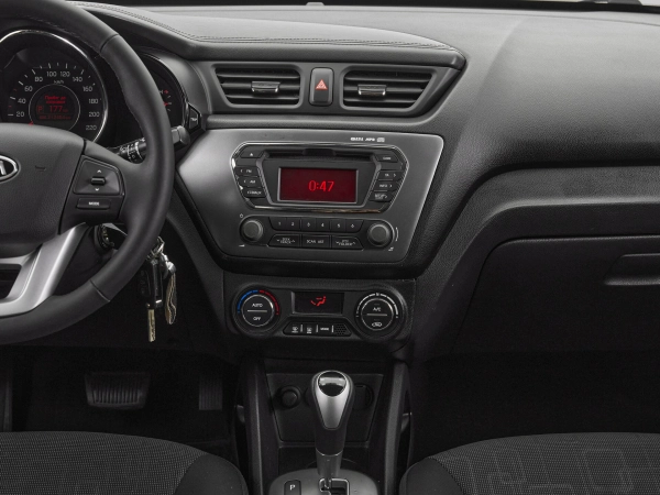 Kia Rio, III фото №15