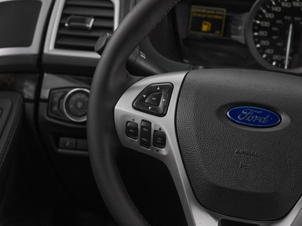Ford Explorer, V фото №12