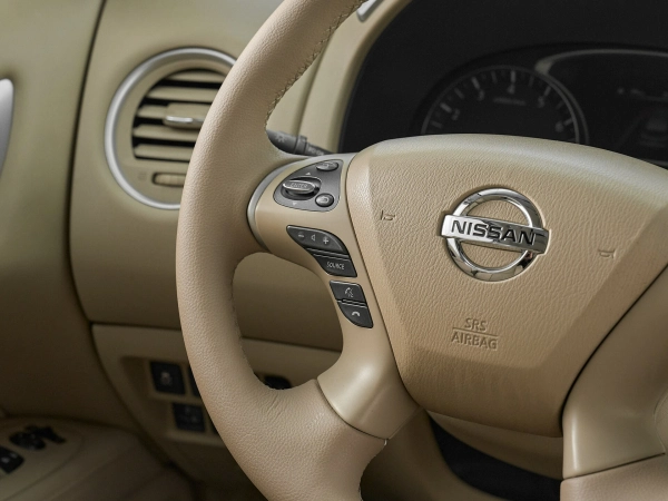 Nissan Pathfinder, IV фото №13
