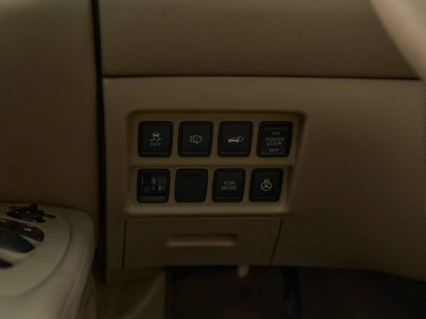 Nissan Pathfinder, IV фото №16