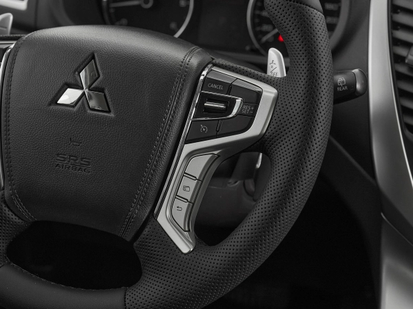 Mitsubishi Pajero Sport, III фото №12