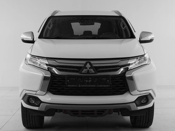 Mitsubishi Pajero Sport, III фото №2