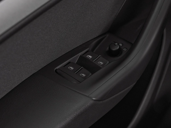 Audi Q3, I (8U) фото №13