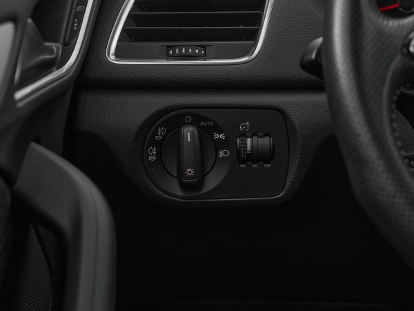 Audi Q3, I (8U) фото №14