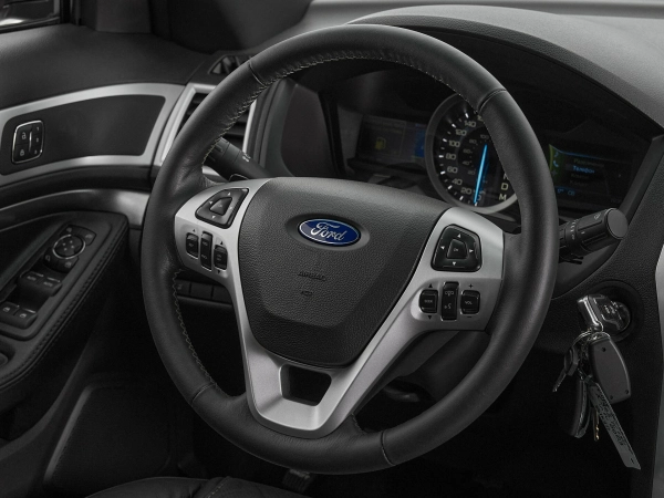 Ford Explorer, V фото №12