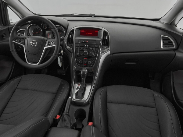 Opel Astra, J Рестайлинг фото №9