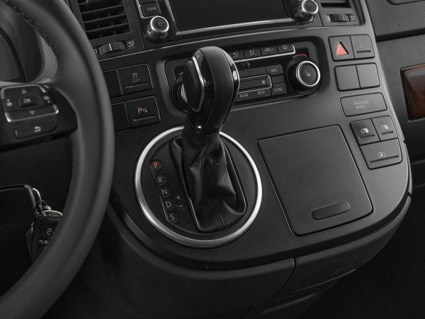 Volkswagen Multivan, T5 Рестайлинг фото №16