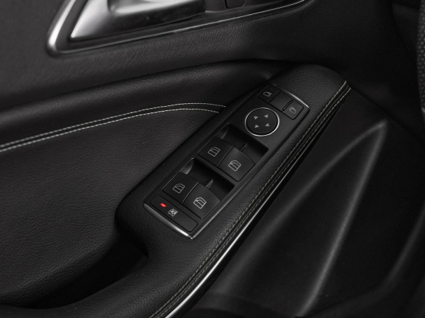 Mercedes-Benz A-Класс, III (W176) фото №13