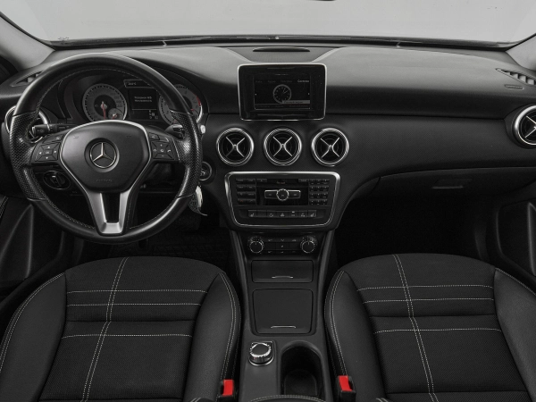 Mercedes-Benz A-Класс, III (W176) фото №8