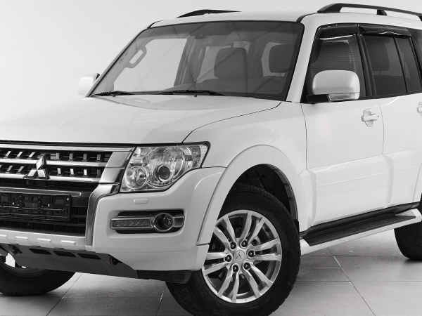 Mitsubishi Pajero, IV Рестайлинг 2 фото №1