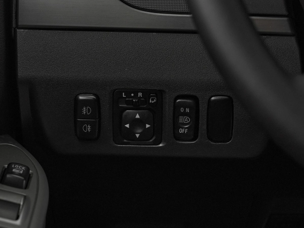 Mitsubishi Pajero, IV Рестайлинг 2 фото №15