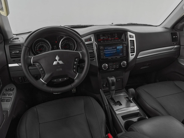 Mitsubishi Pajero, IV Рестайлинг 2 фото №7
