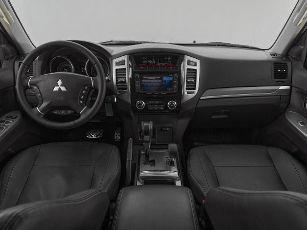 Mitsubishi Pajero, IV Рестайлинг 2 фото №8