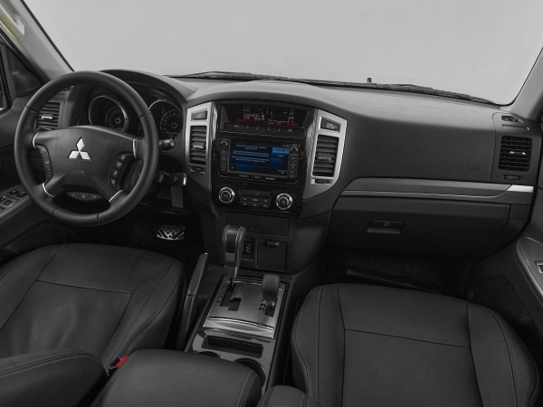 Mitsubishi Pajero, IV Рестайлинг 2 фото №9