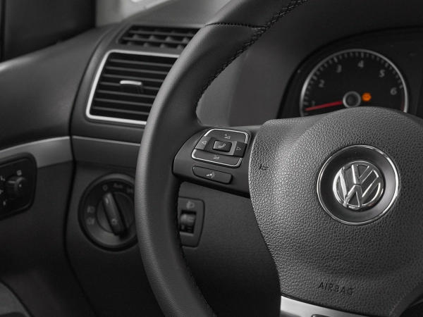 Volkswagen Touran, I Рестайлинг 2 фото №11