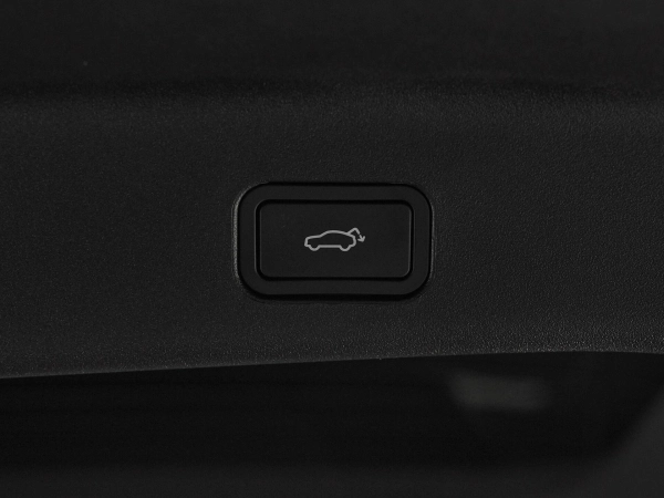 Lynk & Co 900, I фото №29