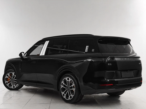 Lynk & Co 900, I фото №4