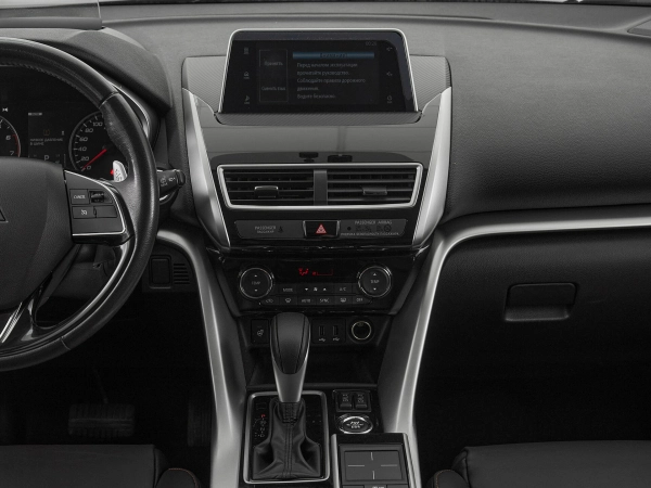 Mitsubishi Eclipse Cross, I фото №15