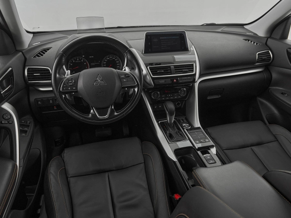 Mitsubishi Eclipse Cross, I фото №7