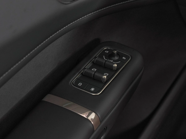Lynk & Co 900, I фото №14
