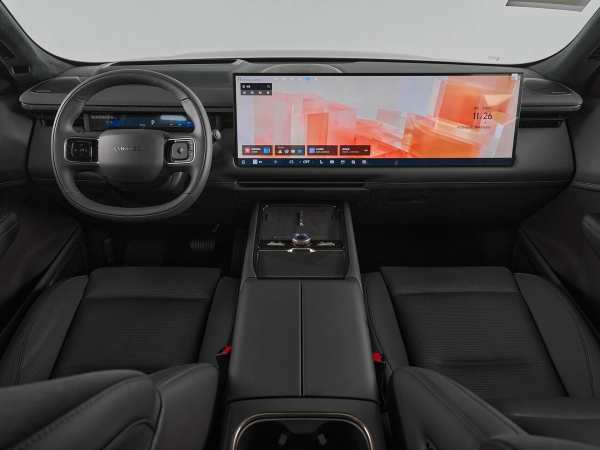 Lynk & Co 900, I фото №9