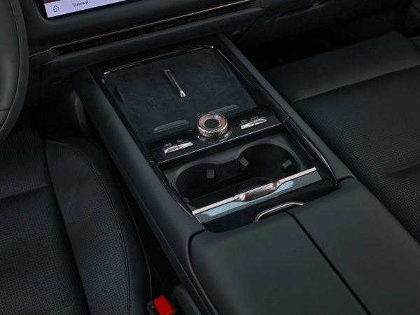 Lynk & Co 900, I фото №19