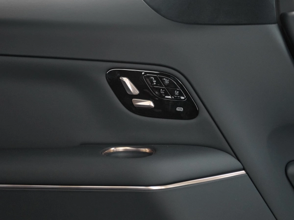 Lynk & Co 900, I фото №25