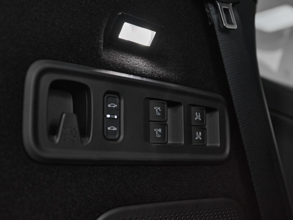 Lynk & Co 900, I фото №31