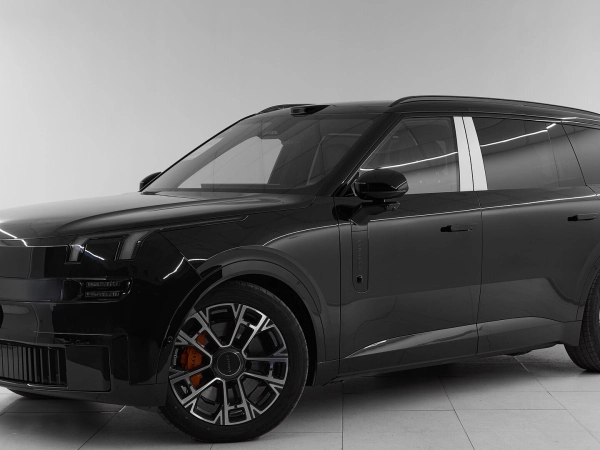 Lynk & Co 900, I фото №1