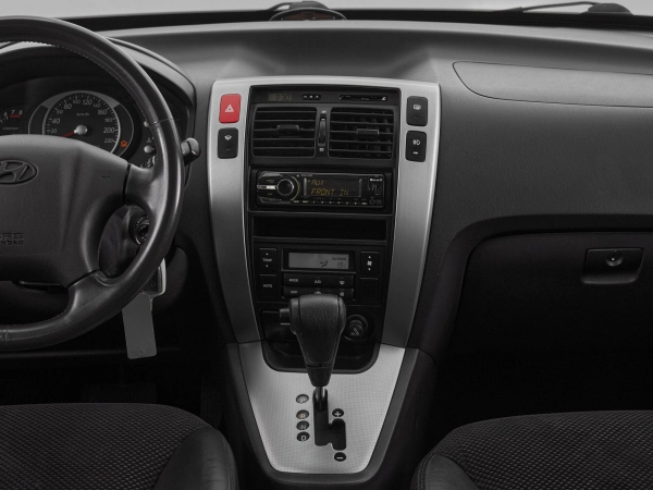 Hyundai Tucson, I фото №12