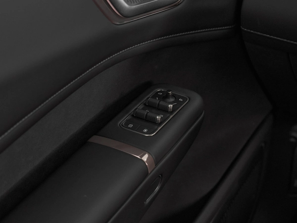 Lynk & Co 900, I фото №16
