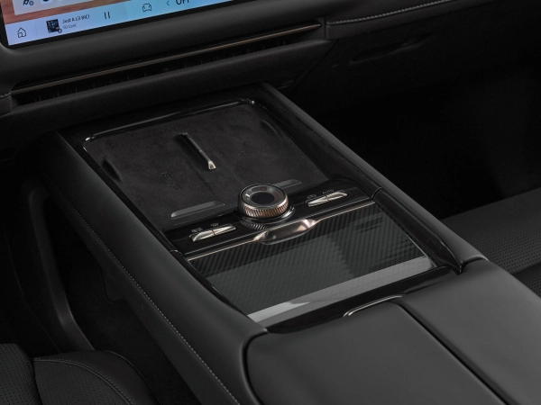 Lynk & Co 900, I фото №21
