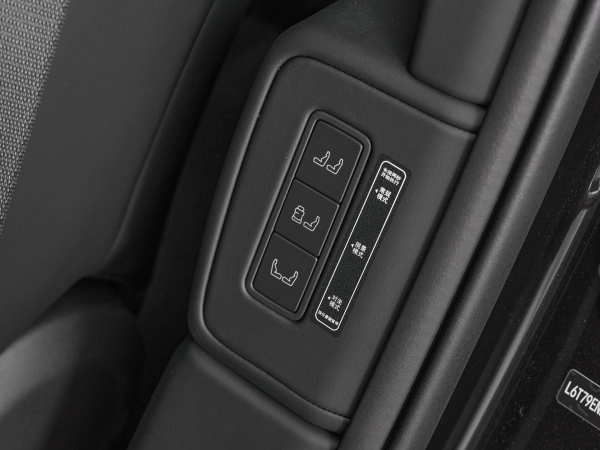 Lynk & Co 900, I фото №26