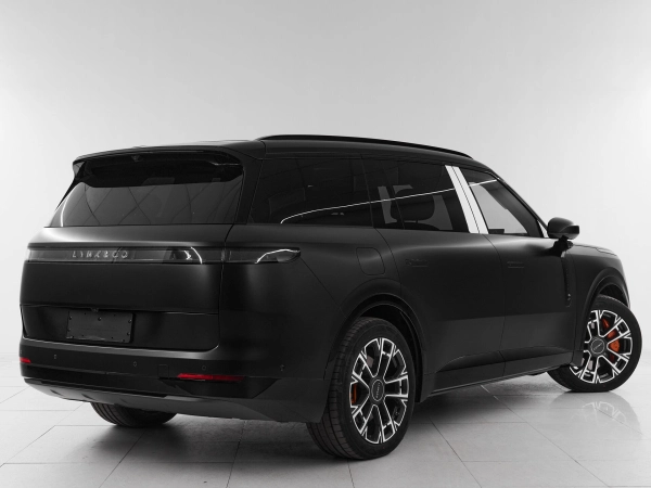 Lynk & Co 900, I фото №6