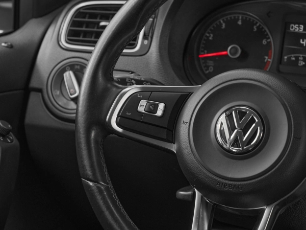 Volkswagen Polo, V Рестайлинг фото №11