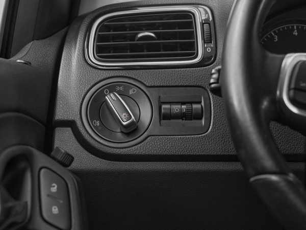 Volkswagen Polo, V Рестайлинг фото №14