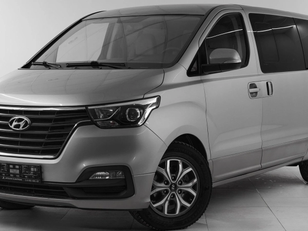 Hyundai H-1, II Рестайлинг 2 фото №1