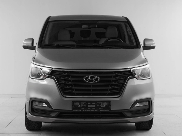 Hyundai H-1, II Рестайлинг 2 фото №2