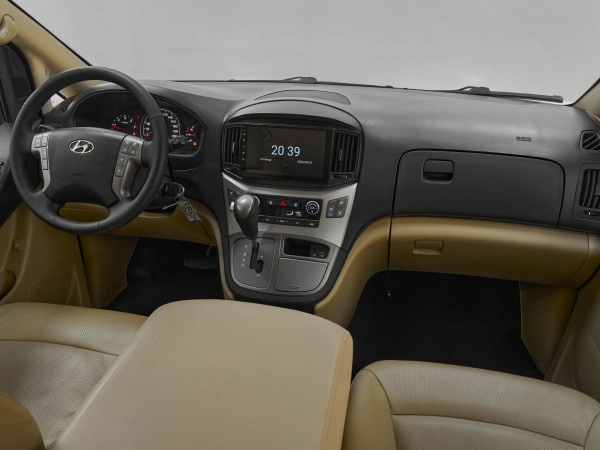 Hyundai H-1, II Рестайлинг 2 фото №9