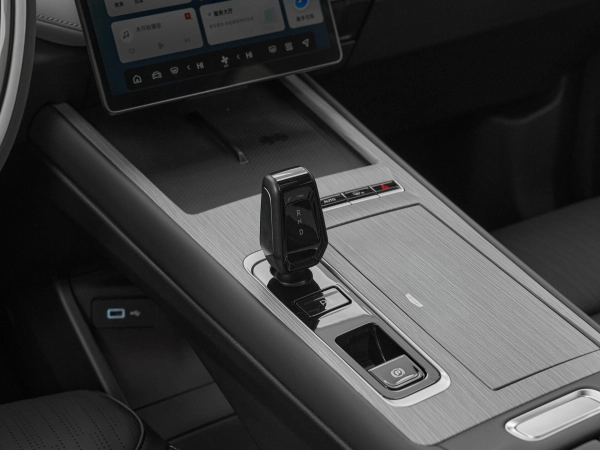 Geely Atlas, II фото №17