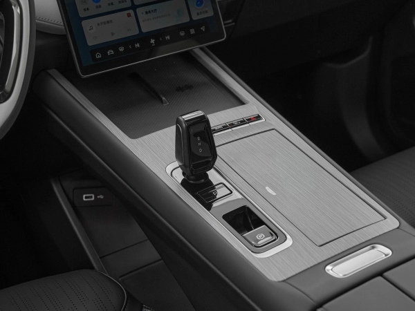 Geely Atlas, II фото №17