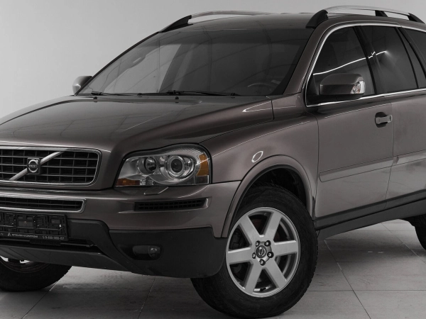 Volvo XC90, I Рестайлинг фото №1