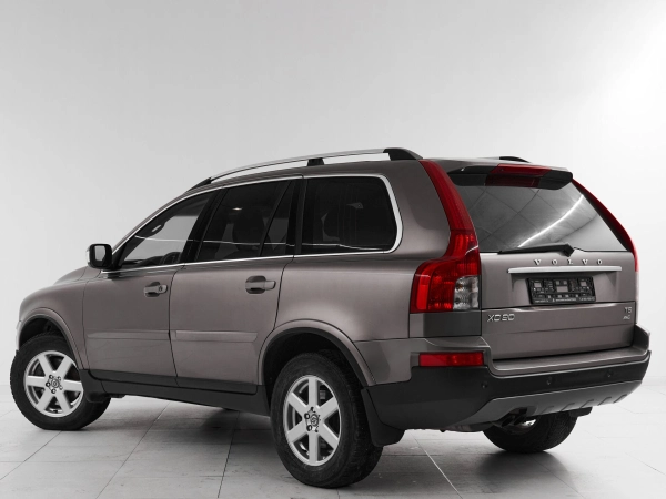 Volvo XC90, I Рестайлинг фото №4