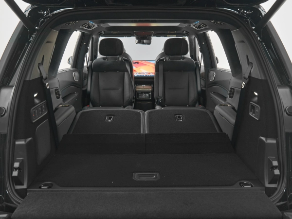 Lynk & Co 900, I фото №28