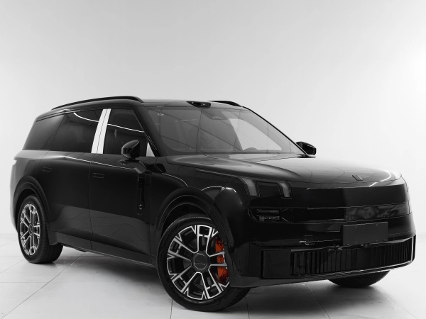 Lynk & Co 900, I фото №3
