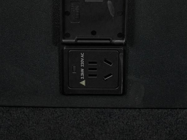 Lynk & Co 900, I фото №30